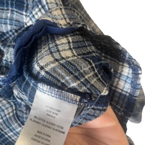 Kut From The Kloth Women's Size XS Blue Plaid Button Up Blouse - Picture 6 of 9